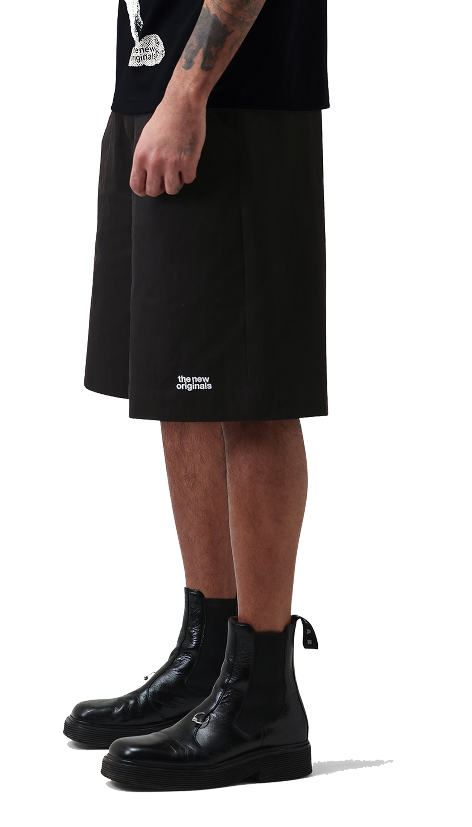 Emblem Shorts | Black