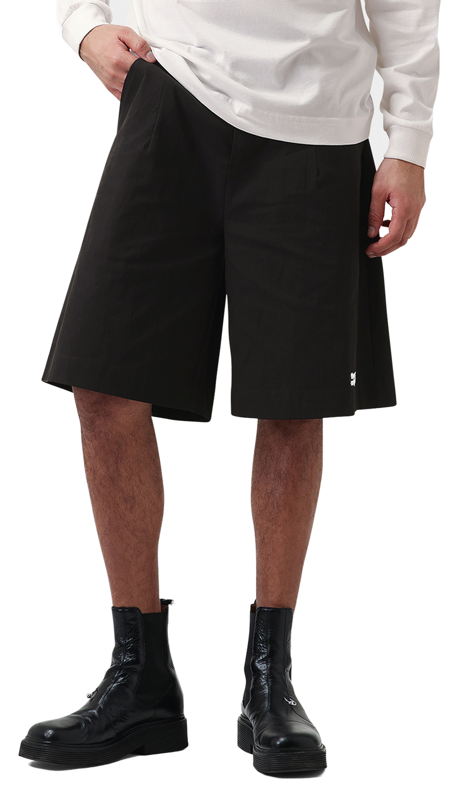 Emblem Shorts | Black