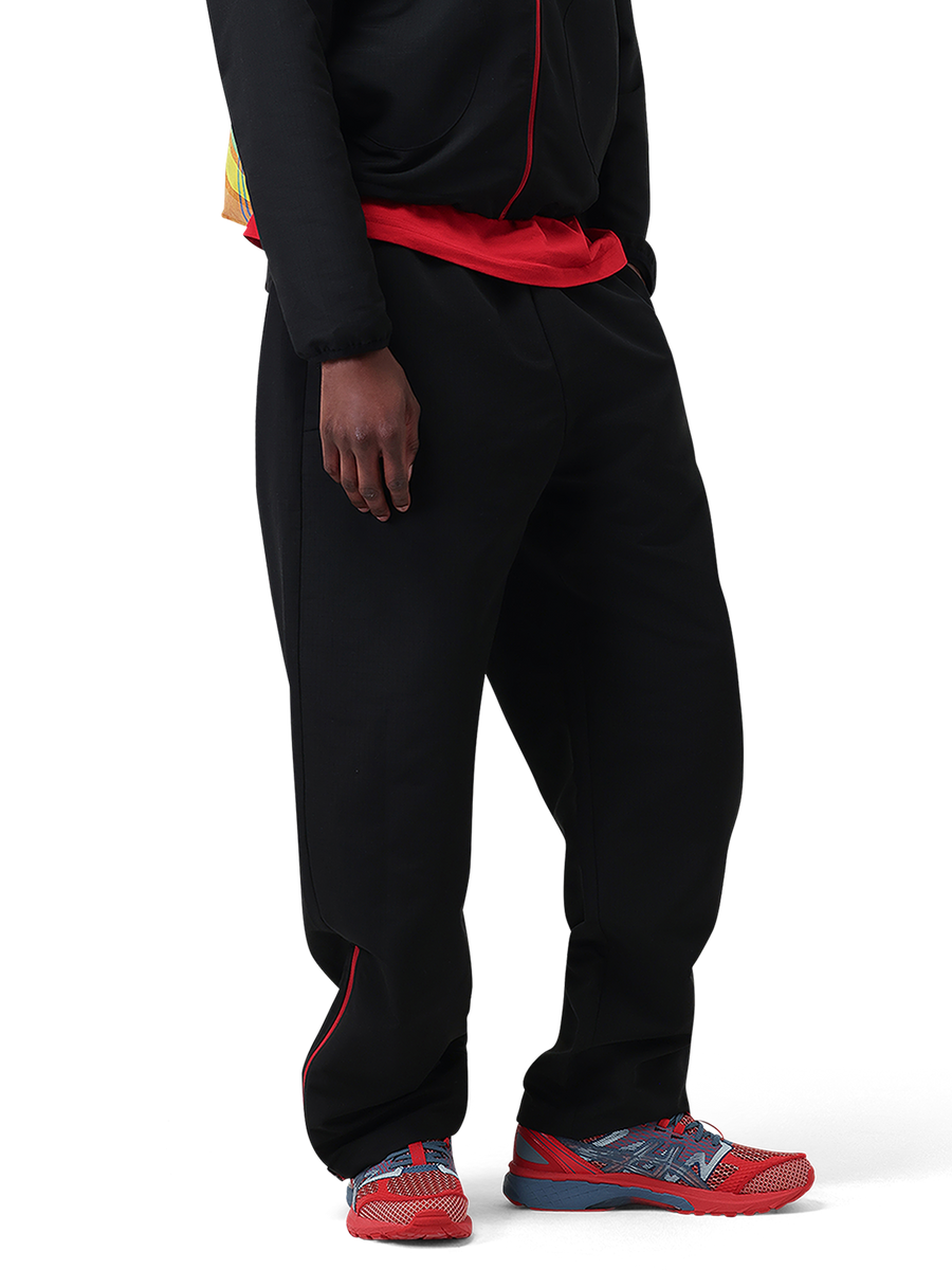 Emblem Tech Pants | Black
