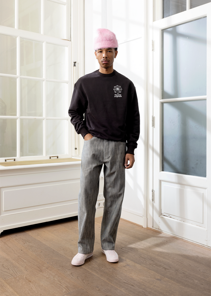 Freddy Ananse Crewneck Espresso