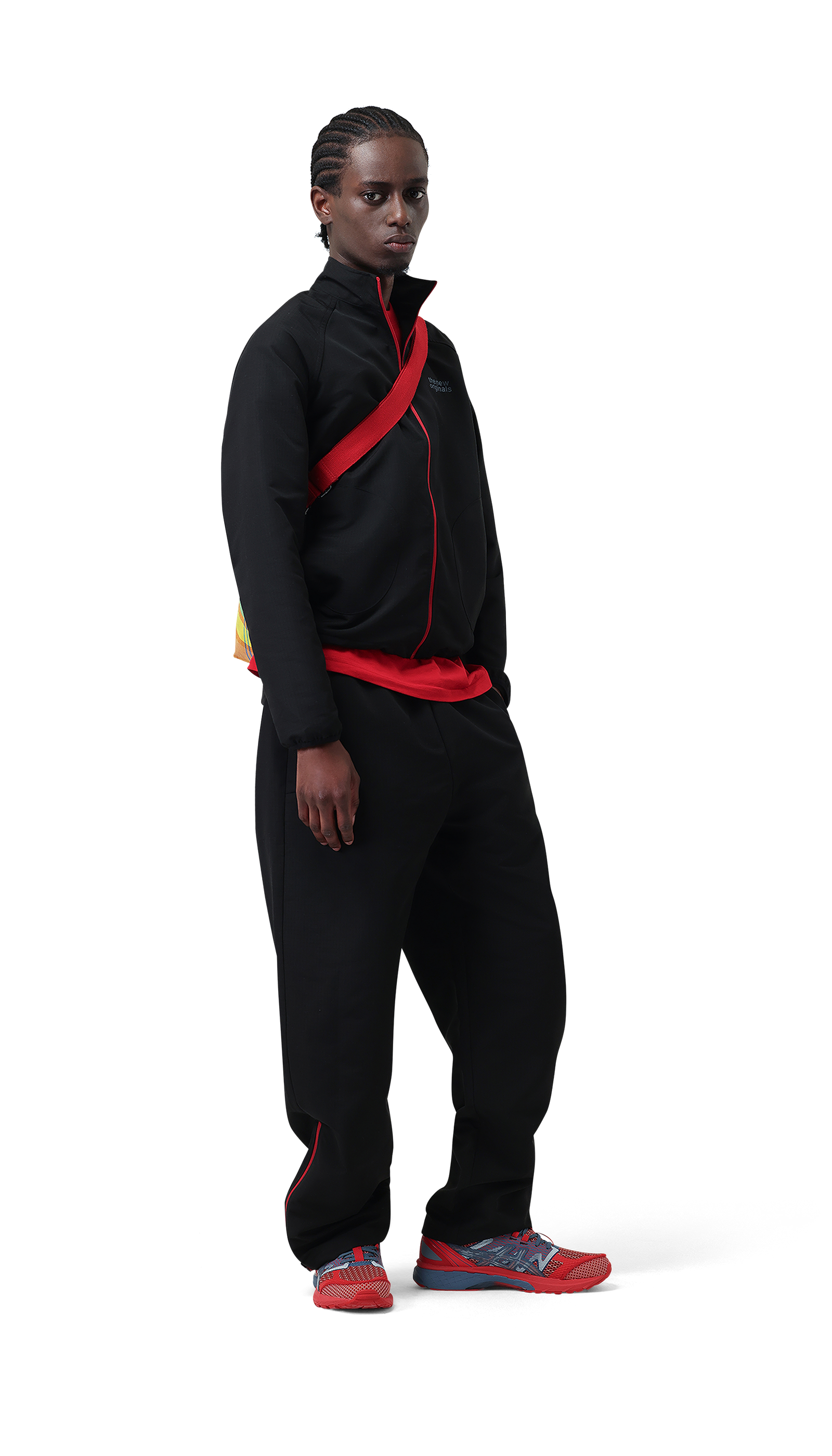 Emblem Tech Pants | Black