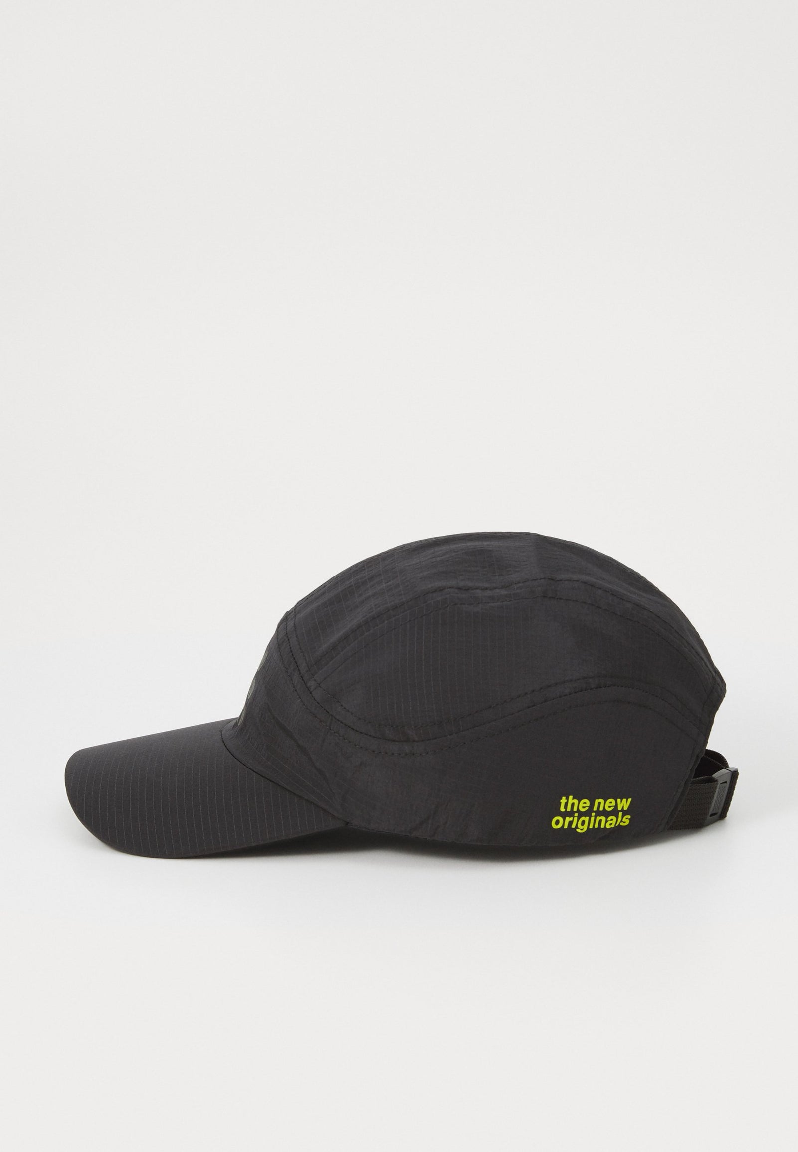 9-Dots Runner Cap Black | Black