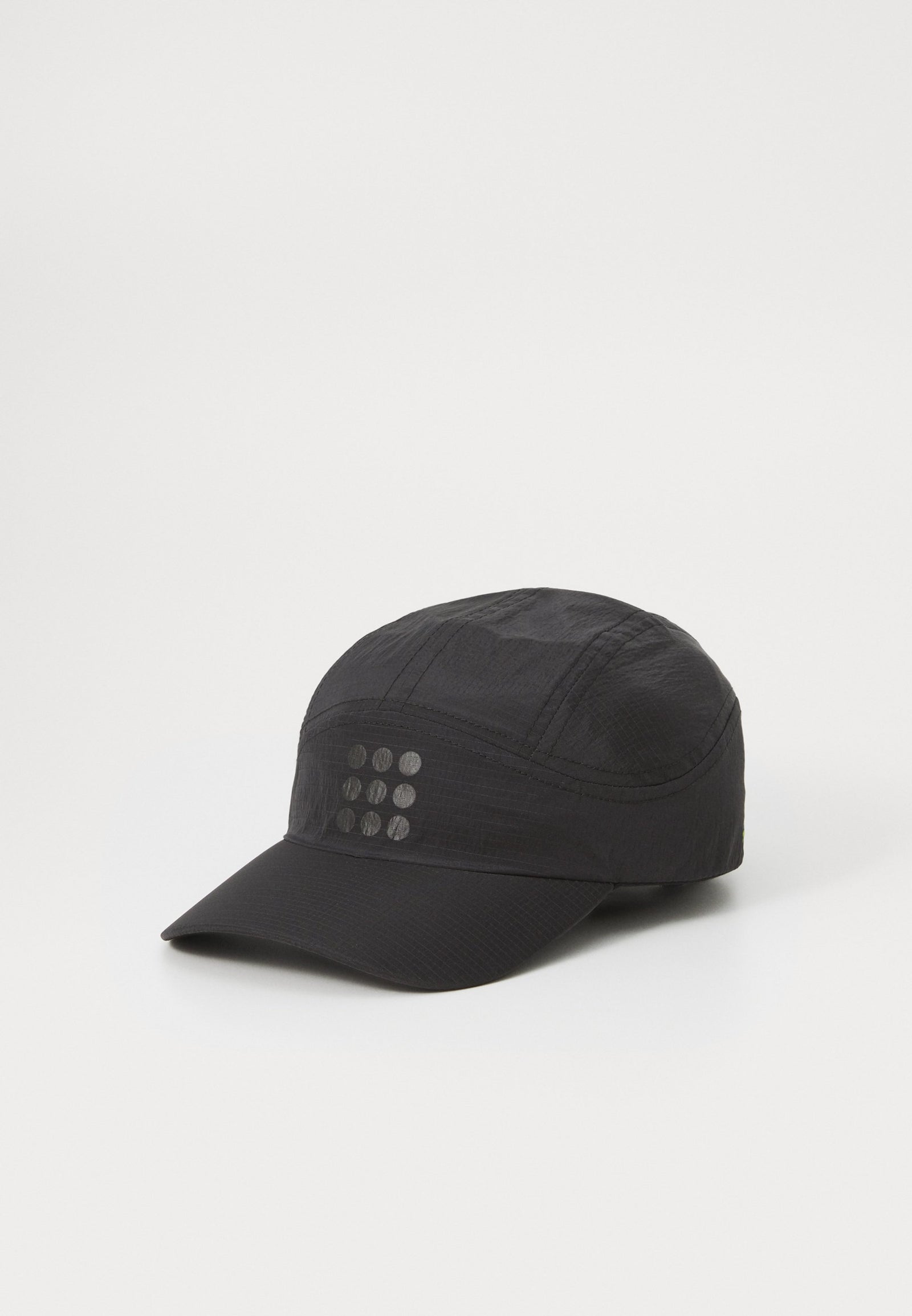 9-Dots Runner Cap Black | Black