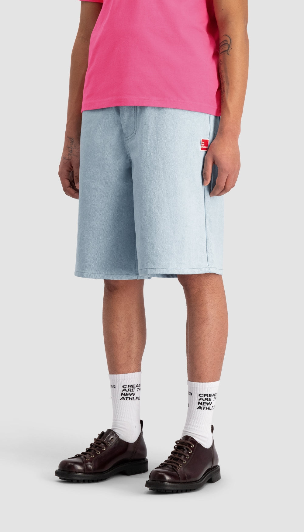 9-Dots Denim Shorts | Light wash blue