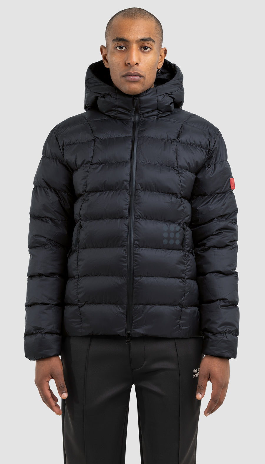9-Dots Engine Light Down Jacket Black