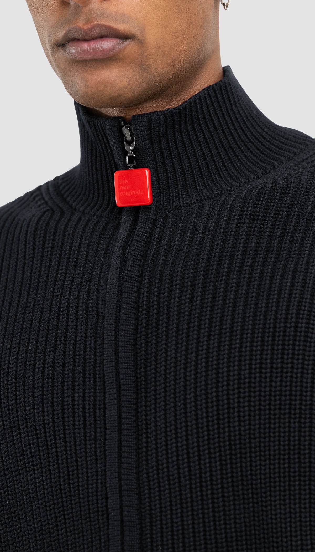 Fisherman Rib Zip Up Sweater | Black